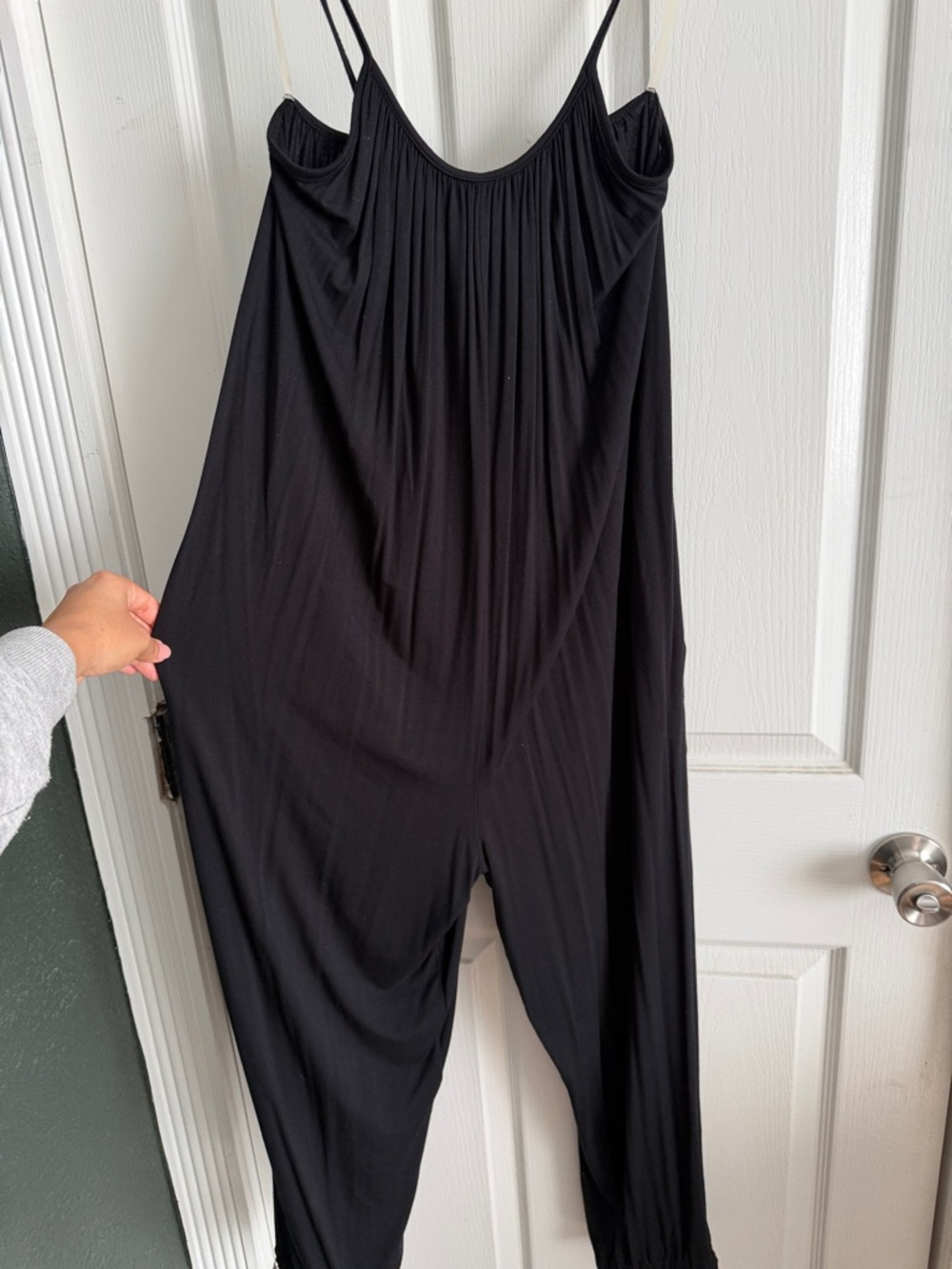 Jolie Black Sleeveless Wide-Leg Jumpsuit with Pockets